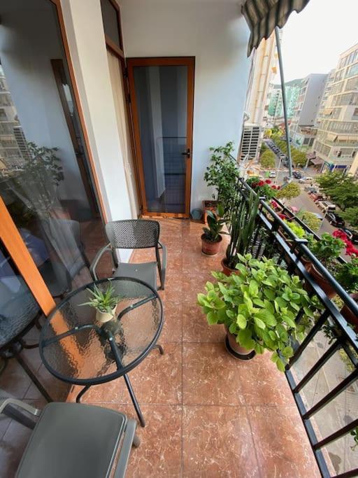 Mimosa'S Apartment With Lovely Balcony Τίρανα Εξωτερικό φωτογραφία